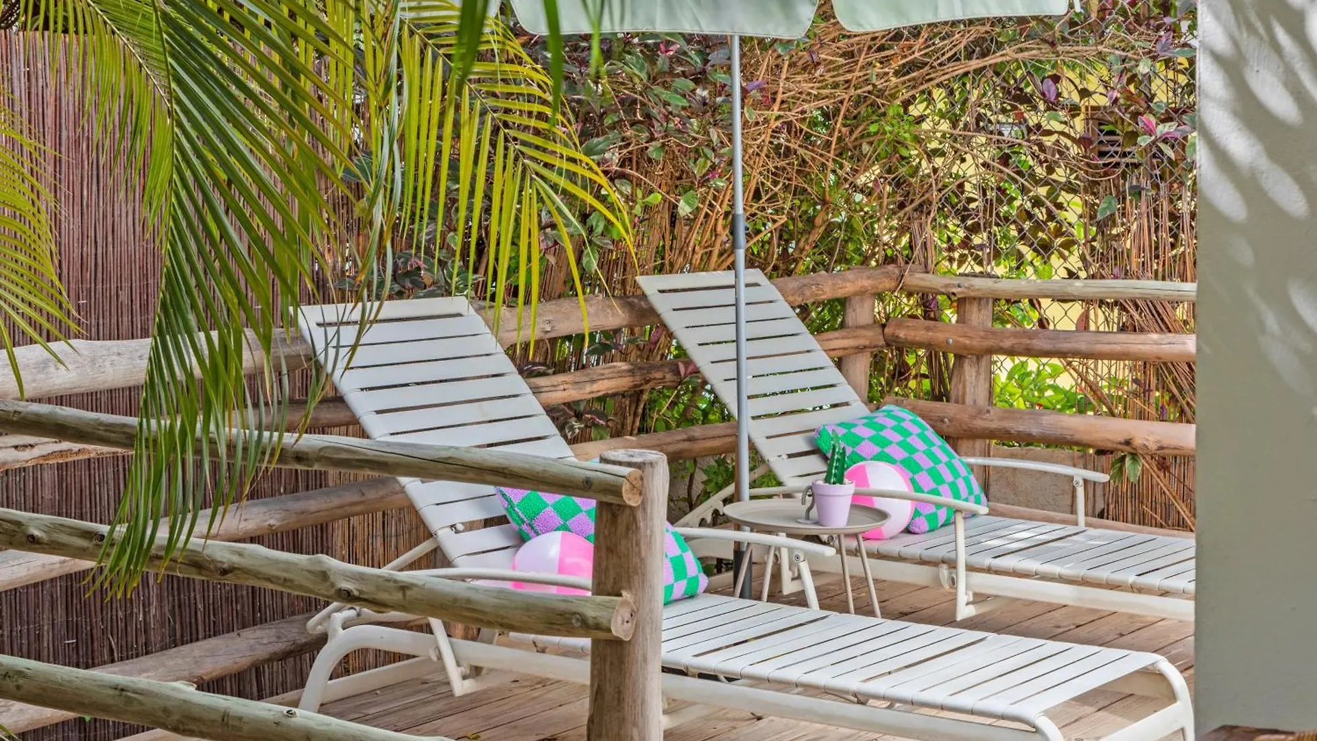 ****  Tuk Tropical Boutique Resort Jan Thiel Willemstad Curacao