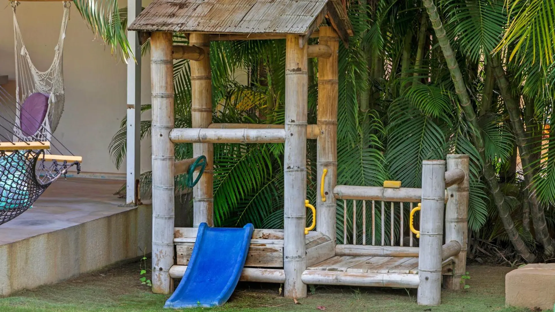 Tuk Tropical Boutique Resort Jan Thiel Willemstad 4*,